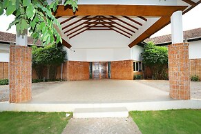 Capital O 29855 Island Inn