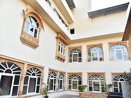 Capital O 35409 Hotel Megh Niwas