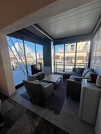 Lighthouse Hotel