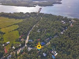 Sinag Hostel - Adults Only