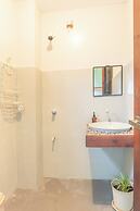 Sinag Hostel - Adults Only