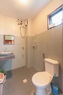 Sinag Hostel - Adults Only