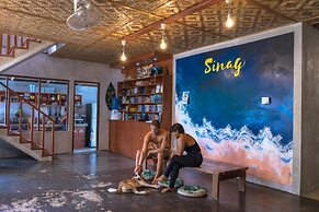 Sinag Hostel - Adults Only