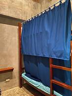 Sinag Hostel - Adults Only