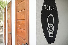 Sinag Hostel - Adults Only