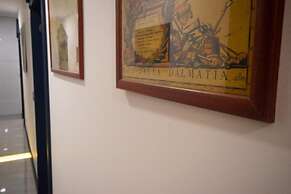 Center Luxury Rooms 1