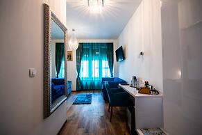 Center Luxury Rooms 1