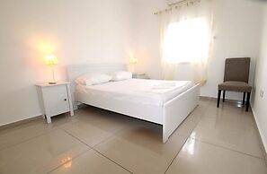 Arendalzrail Apartment - Balfour 35