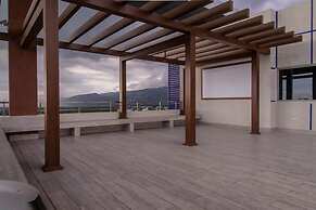 Ultra Luxury Apartment at  20 South