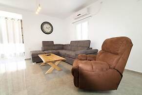 Arendalzrail Apartments Khana Szenes St.