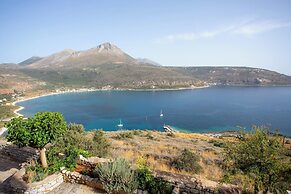 Akrolithi Guesthouse