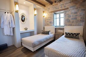 Akrolithi Guesthouse