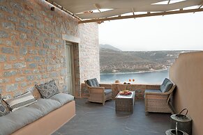 Akrolithi Guesthouse