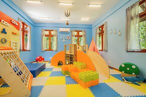 VARU by Atmosphere - All Inclusive with Free Transfers