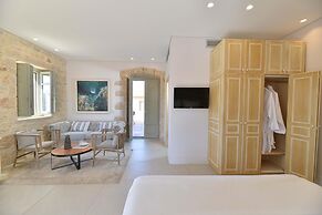 Akrolithi Boutique Hotel