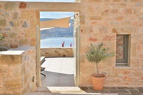 Akrolithi Boutique Hotel