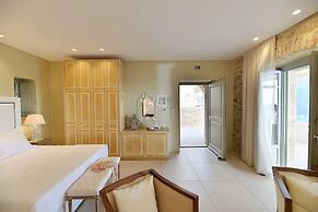 Akrolithi Boutique Hotel