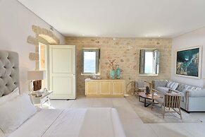 Akrolithi Boutique Hotel