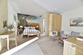 Akrolithi Boutique Hotel