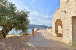 Akrolithi Boutique Hotel