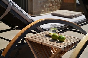 Akrolithi Boutique Hotel