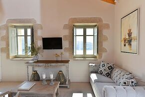 Akrolithi Boutique Hotel