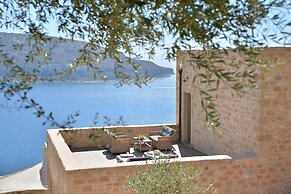 Akrolithi Boutique Hotel