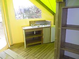 Camping Les Poutiroux - Tente Lodge