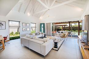 Mythic Suites & Villas by MJ Holidays