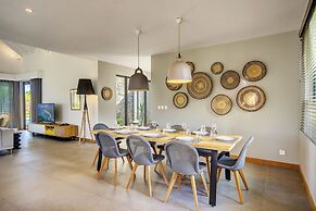 Mythic Suites & Villas by MJ Holidays