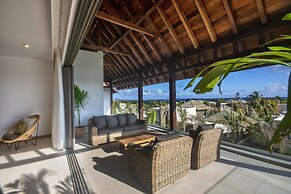 Mythic Suites & Villas by MJ Holidays