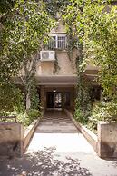 Pastoral at the heart of Rothchild Blv.