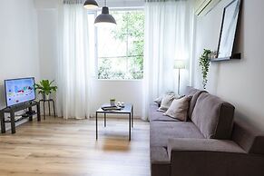 Pastoral at the heart of Rothchild Blv.