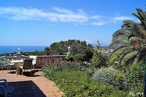 107523 - House in Cala Canyelles