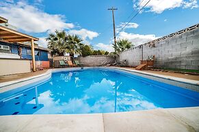 Las Vegas - 5 Mins From The Strip 4 Bedroom Home by RedAwning