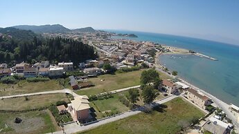 Megali Beach Nikos