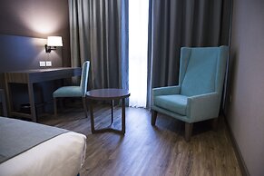 Hotel Land Plaza La Plata