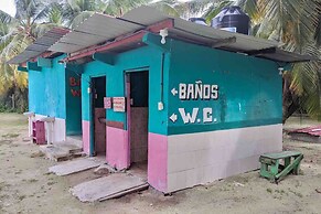 Cabins in Asserya Island - San Blas paradise - meals included