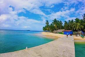 Cabins in Asserya Island - San Blas paradise - meals included