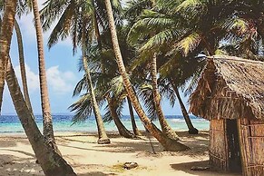 Cabins in Asserya Island - San Blas paradise - meals included