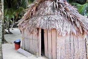 Cabins in Asserya Island - San Blas paradise - meals included