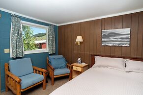 Redwood Cabins