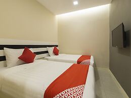 OYO 1145 Lea Guest House & Cafe