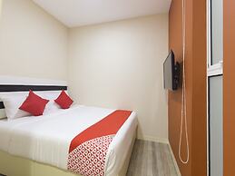 OYO 1145 Lea Guest House & Cafe