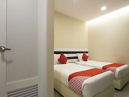 OYO 1145 Lea Guest House & Cafe