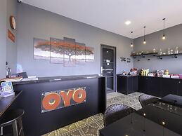 OYO 1145 Lea Guest House & Cafe