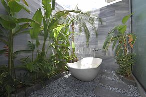 Cocoland Thu Xa Ancient Town Resort