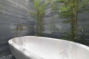 Cocoland Thu Xa Ancient Town Resort