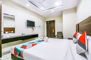 FabHotel Srujana Inn