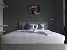 Big Buddha Hillside Hotel